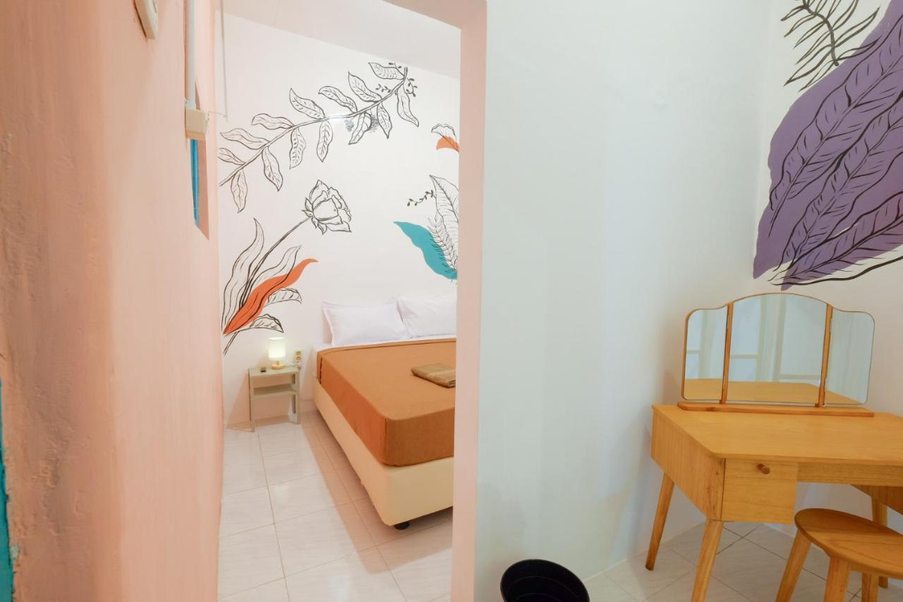 Snooze Malang Hostel Екстериор снимка